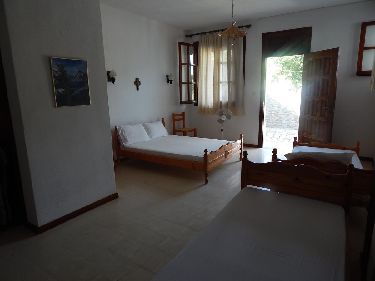 Ktena Apartments Platanias  Eksteriør billede