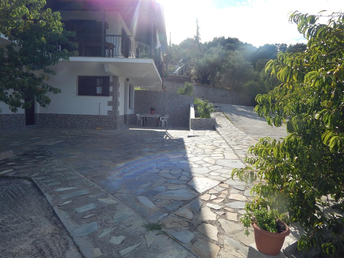 Ktena Apartments Platanias  Eksteriør billede