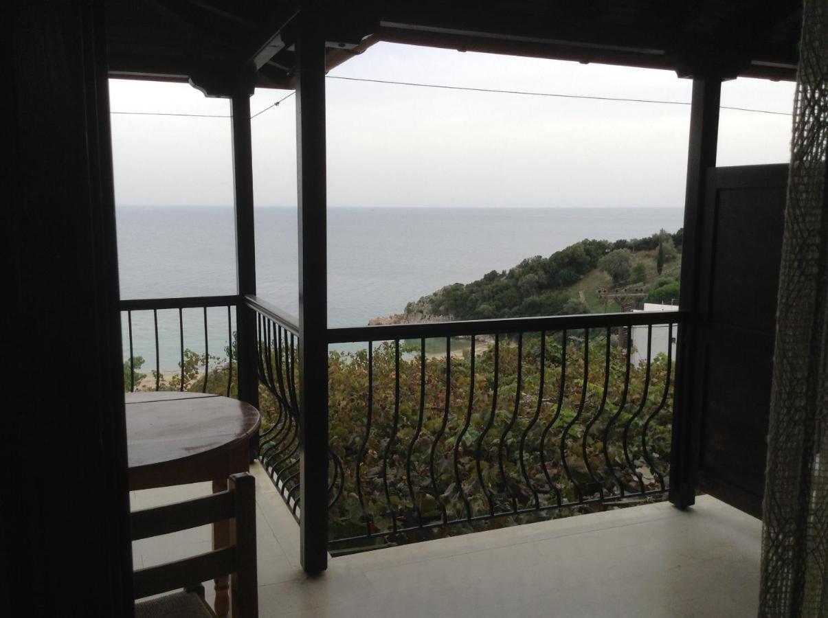 Ktena Apartments Platanias  Eksteriør billede