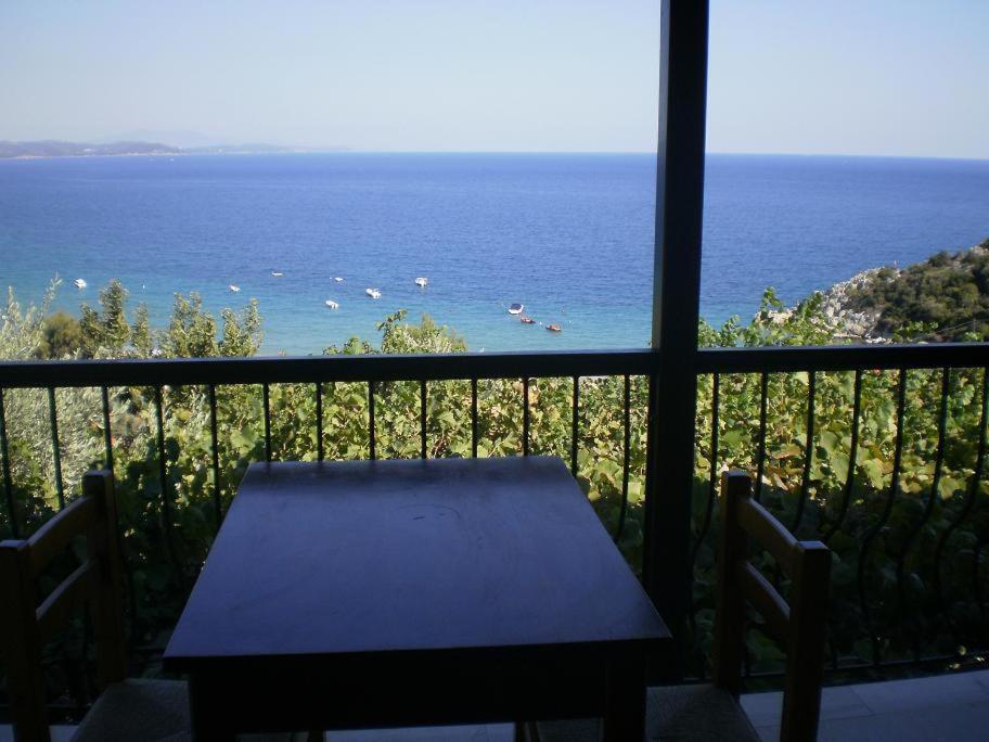 Ktena Apartments Platanias  Værelse billede