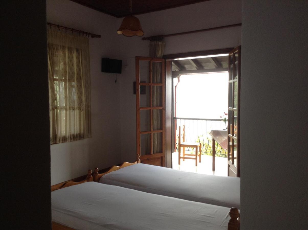 Ktena Apartments Platanias  Eksteriør billede